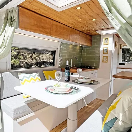 אתר קמפינג Tenerife Glamping Camper With Bathroom *